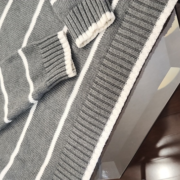 United Collors Of Benetton Men's Gray Striped Cowl Neck Zip Sweater Pullover L - Picture 6 of 12